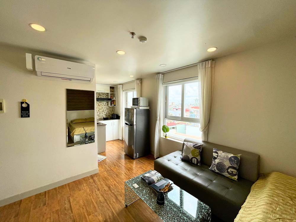 Studio serviced apartment for rent on Hoang Dieu Street, Phu Nhuan District