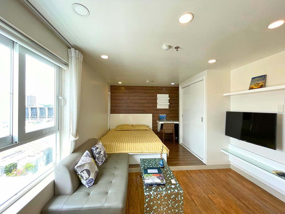 Studio serviced apartment for rent on Hoang Dieu Street, Phu Nhuan District