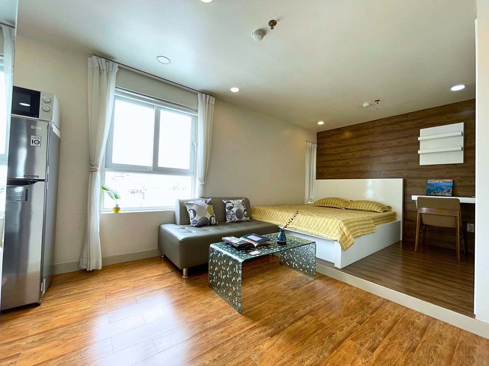 Studio serviced apartment for rent on Hoang Dieu Street, Phu Nhuan District