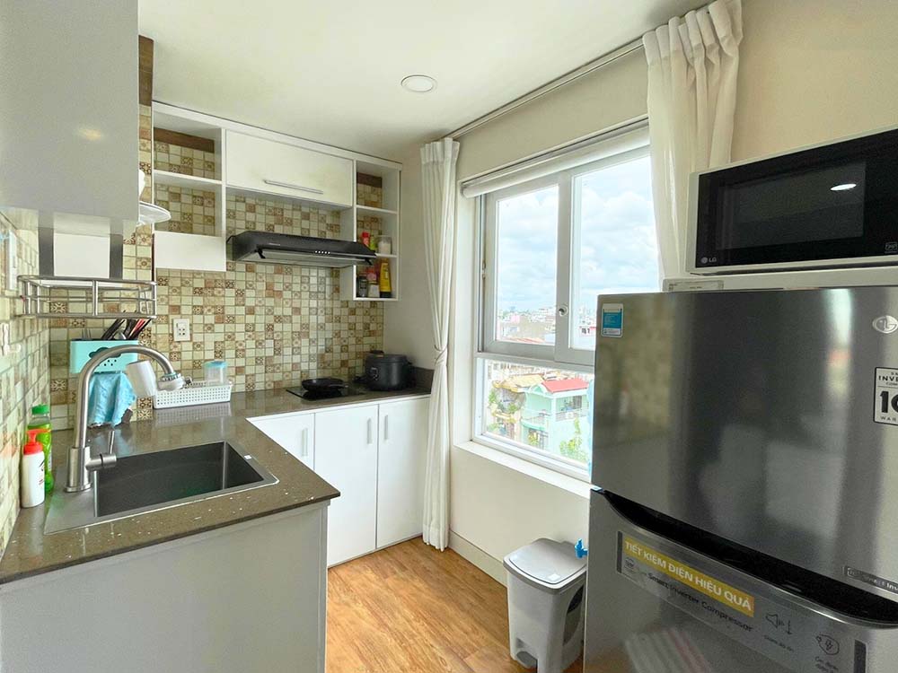 Studio serviced apartment for rent on Hoang Dieu Street, Phu Nhuan District