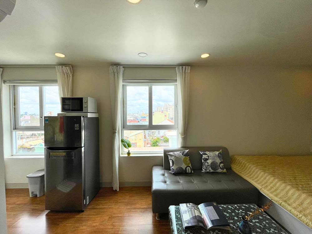 Studio serviced apartment for rent on Hoang Dieu Street, Phu Nhuan District
