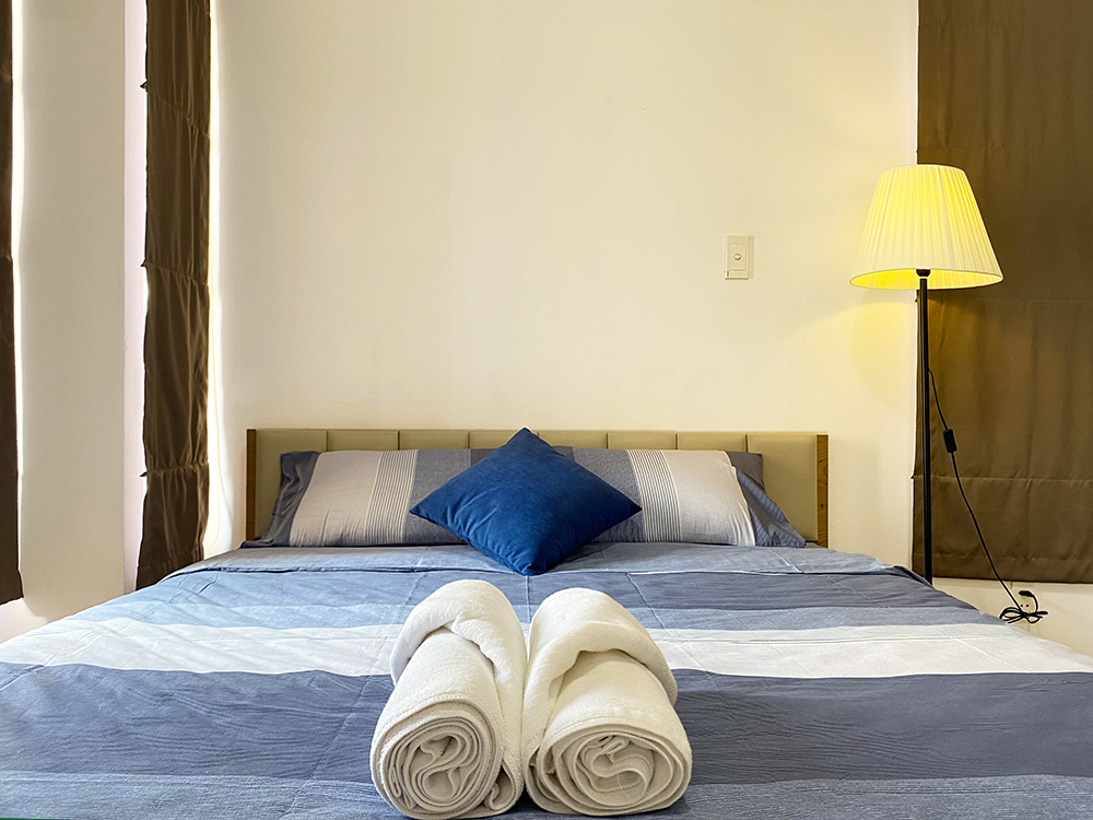 Nice serviced apartment for rent on Pham Viet Chanh Street District 1