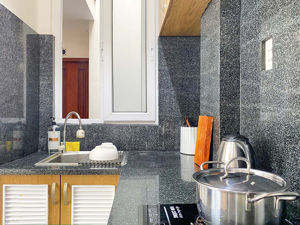 Nice serviced apartment for rent on Pham Viet Chanh Street District 1