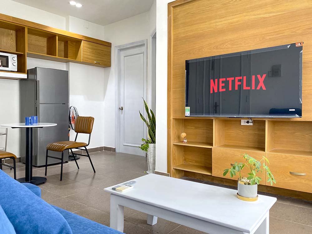 Nice serviced apartment for rent on Pham Viet Chanh Street District 1
