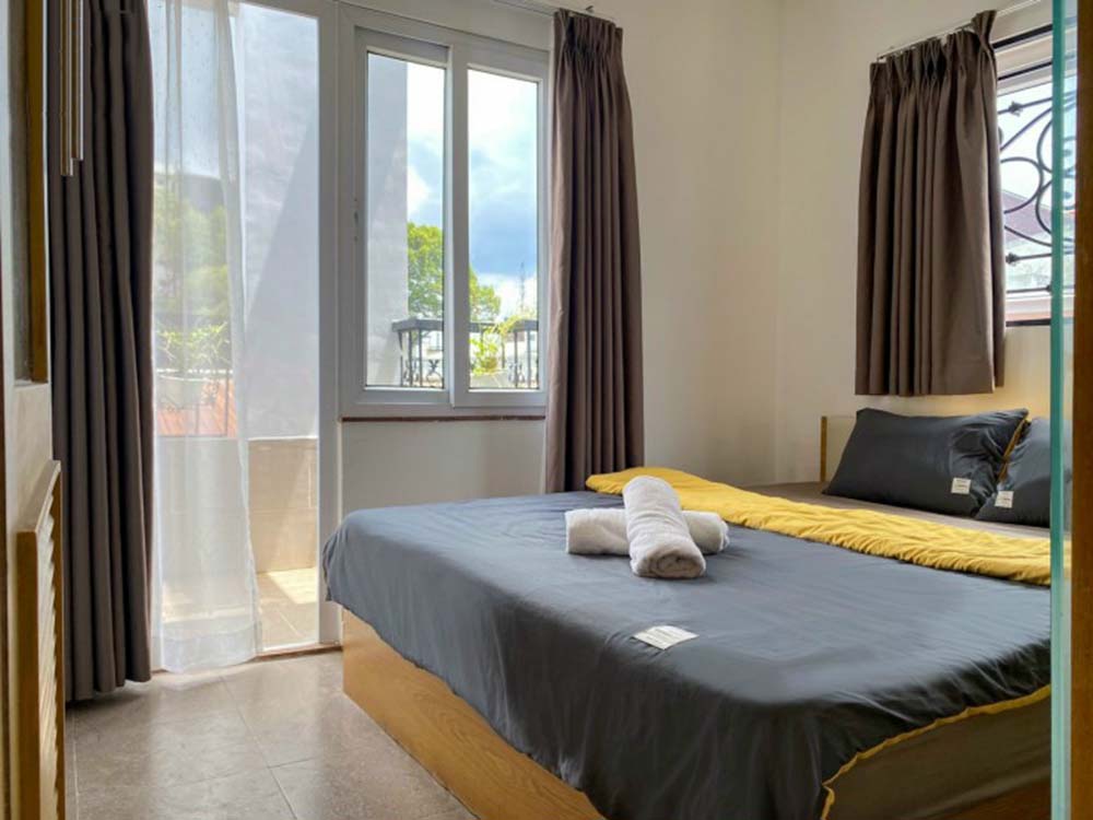 Nice serviced apartment for rent on Pham Viet Chanh Street District 1