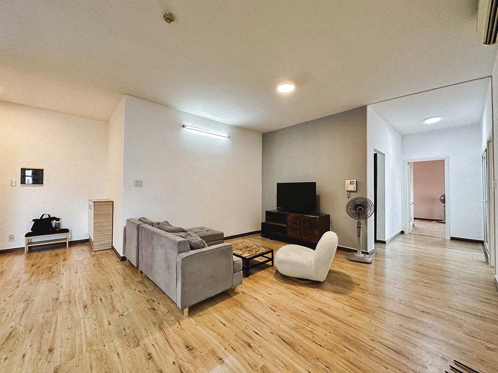 Spacious apartment for lease on Copac Square District 4 Saigon