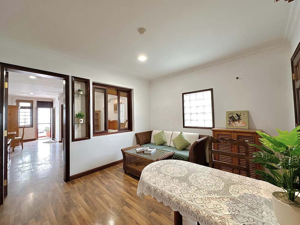 Rustic serviced apartment for lease in District 3, Huynh Tinh Cua Street, Ho Chi Minh City