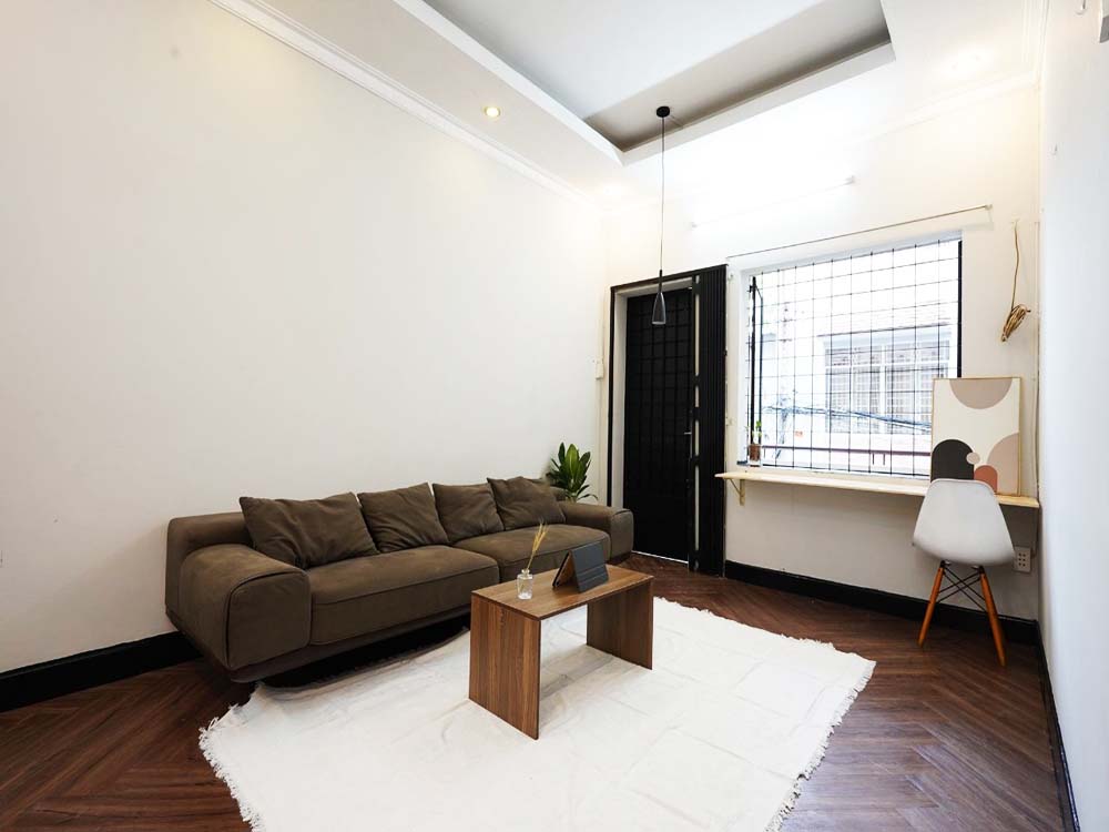 Windy apartment for rent in District 1 next to Ben Thanh Market