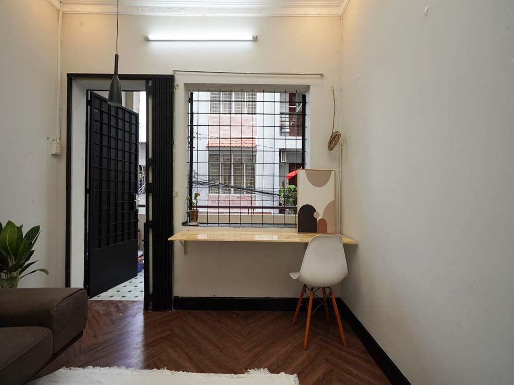 Windy apartment for rent in District 1 next to Ben Thanh Market