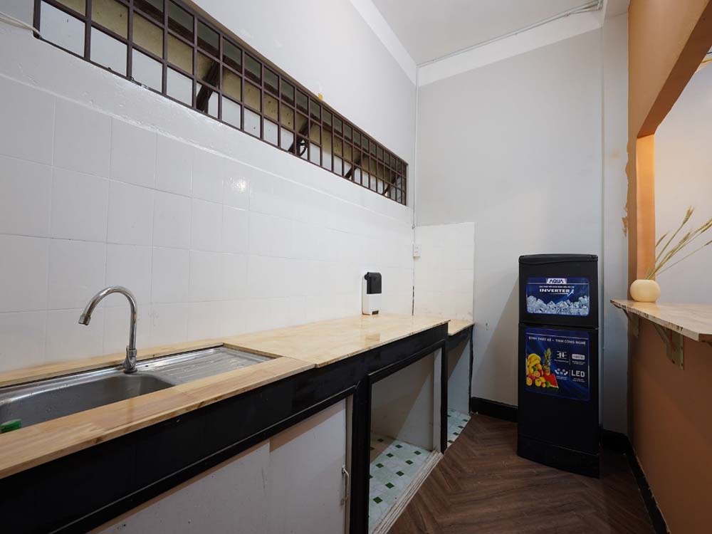 Windy apartment for rent in District 1 next to Ben Thanh Market