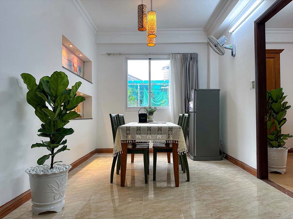 Two bedrooms serviced apartment for lease on Hai Ba Trung Street District 1