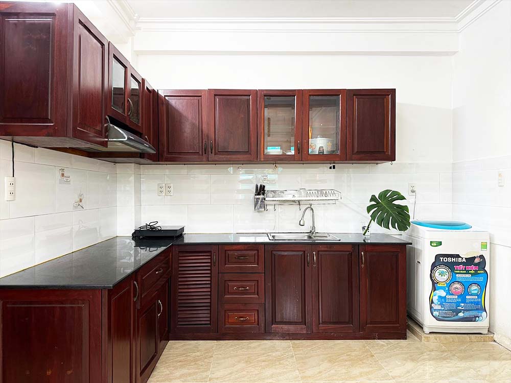 Two bedrooms serviced apartment for lease on Hai Ba Trung Street District 1