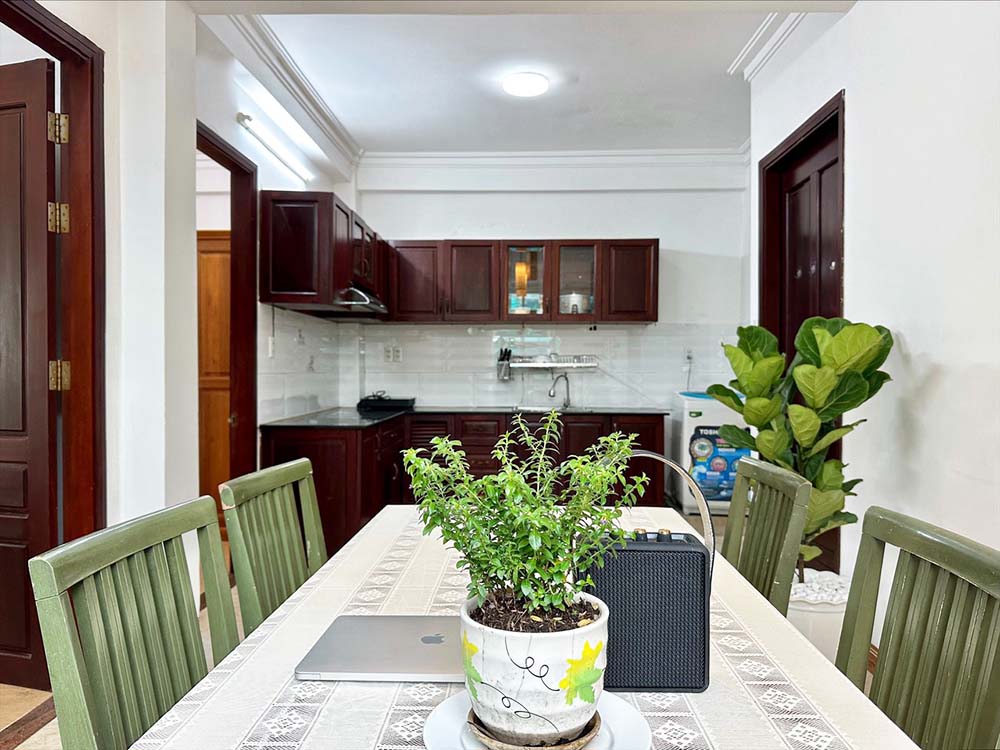 Two bedrooms serviced apartment for lease on Hai Ba Trung Street District 1