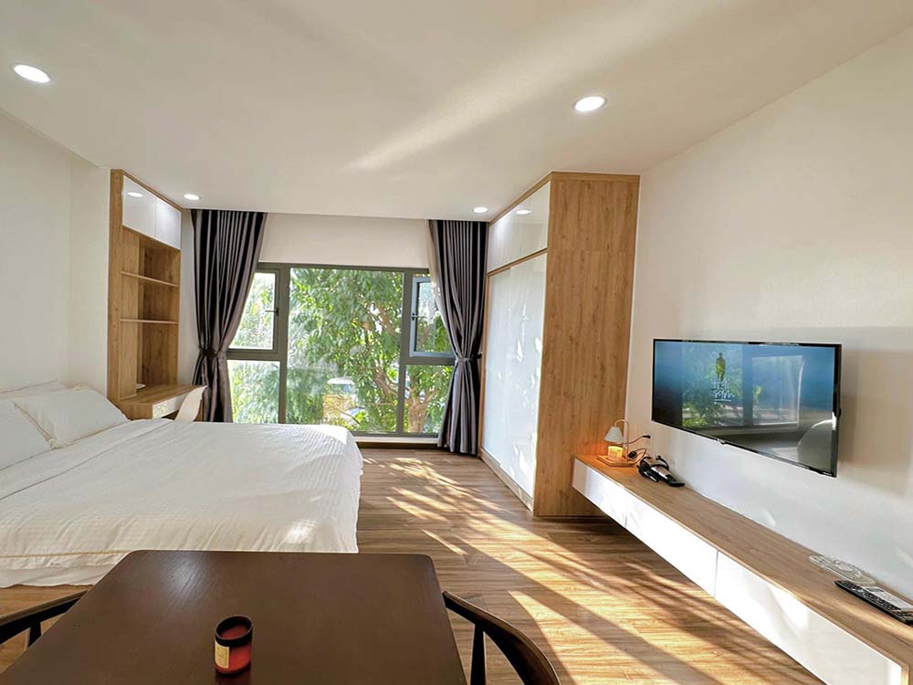 Riverside serviced apartment for lease in Phu Nhuan District HCM