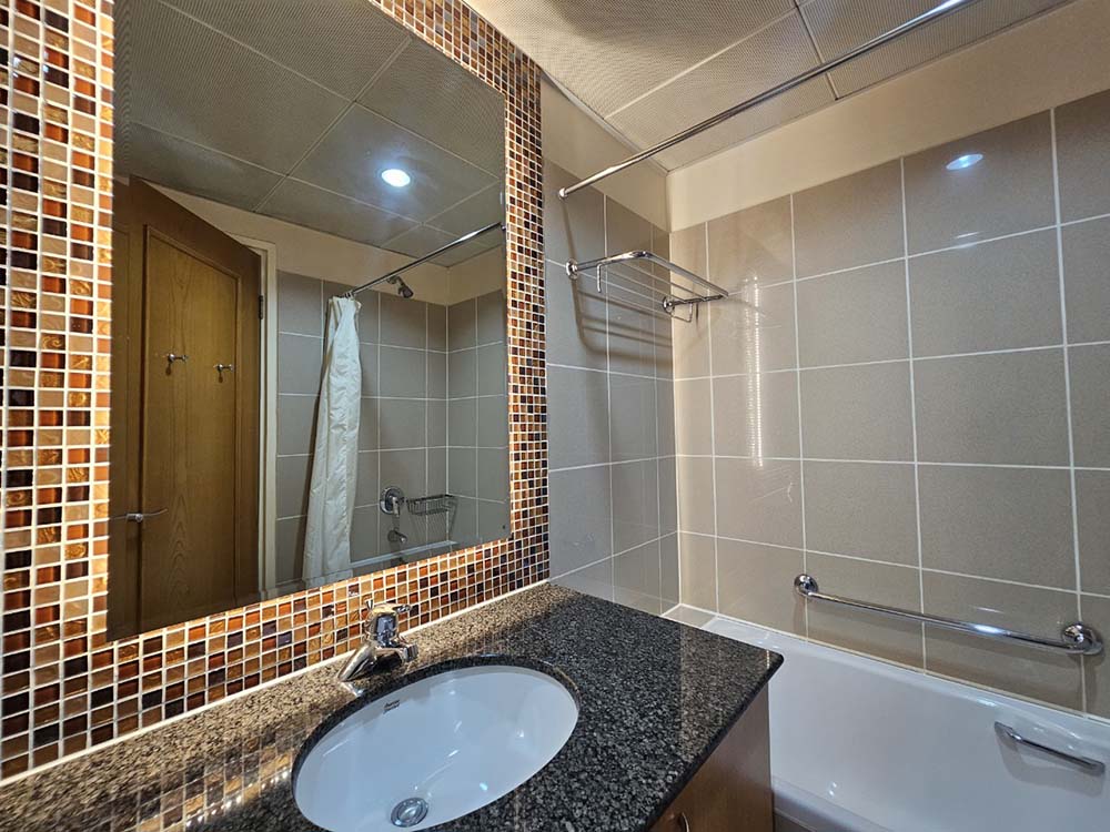 Excusive serviced apartment for rent in District 3, Saigon, Le Quy Don Street