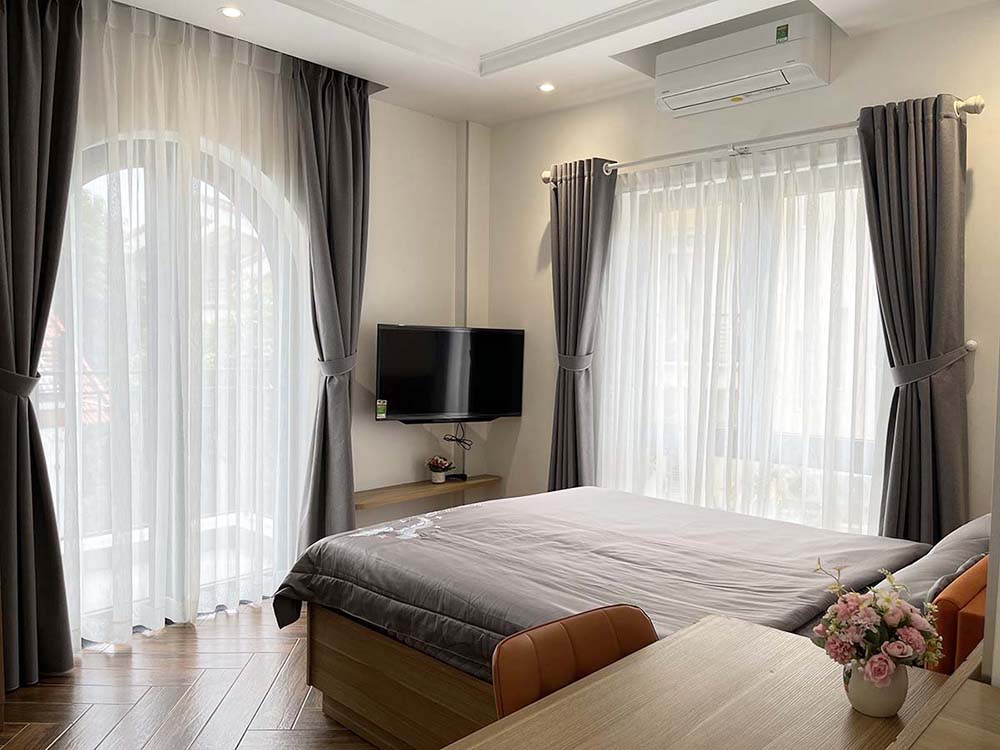 New serviced apartment for lease on Nguyen Cuu Van Street, Binh Thanh District.