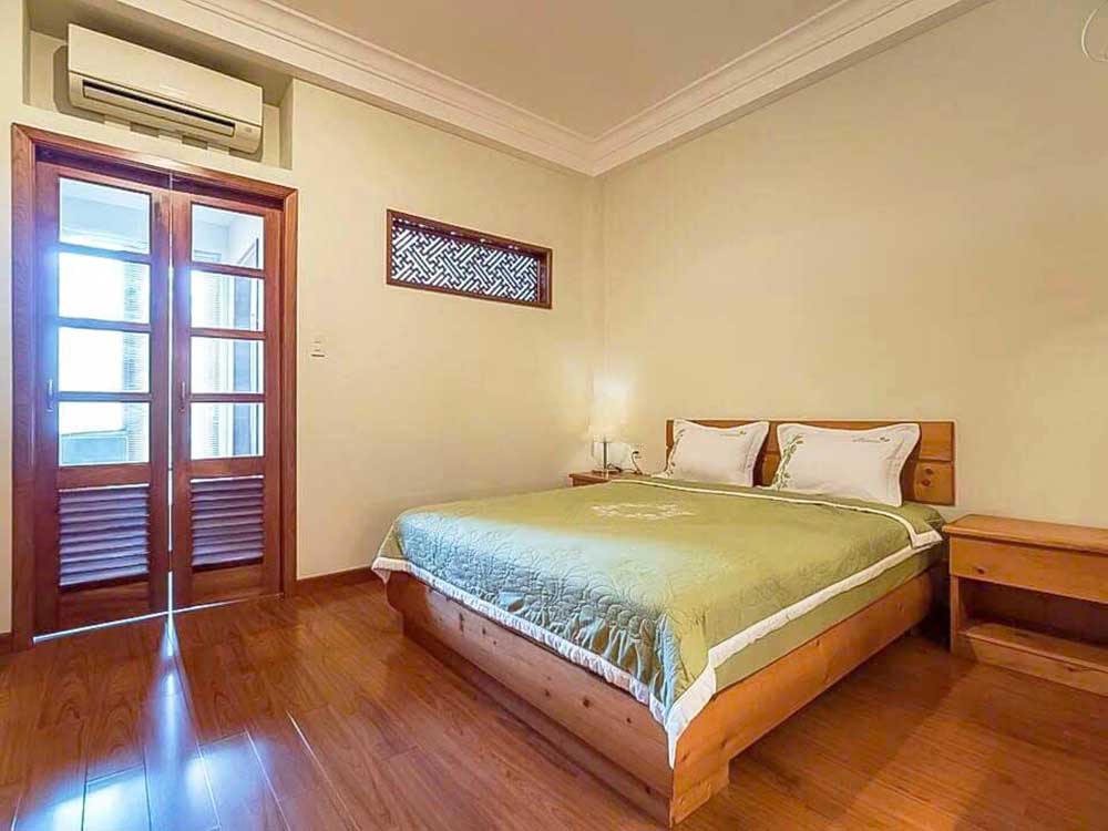 Oakwood serviced apartment for rent on Truong Quoc Dung Street, Phu Nhuan District
