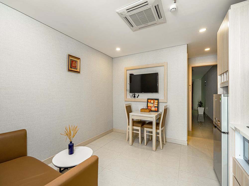 One bedroom serviced apartment renting on Tran Khanh Du Street, Tan Dinh Ward, District 1
