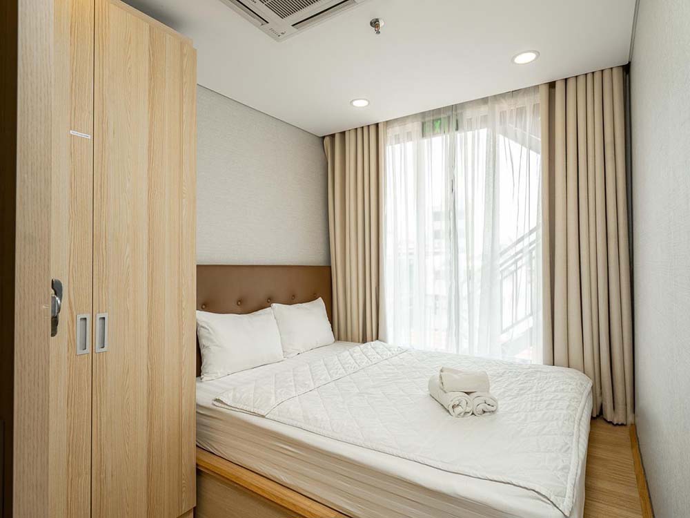 Two bedrooms serviced apartment renting on Tran Khanh Du Street, Dakao Ward