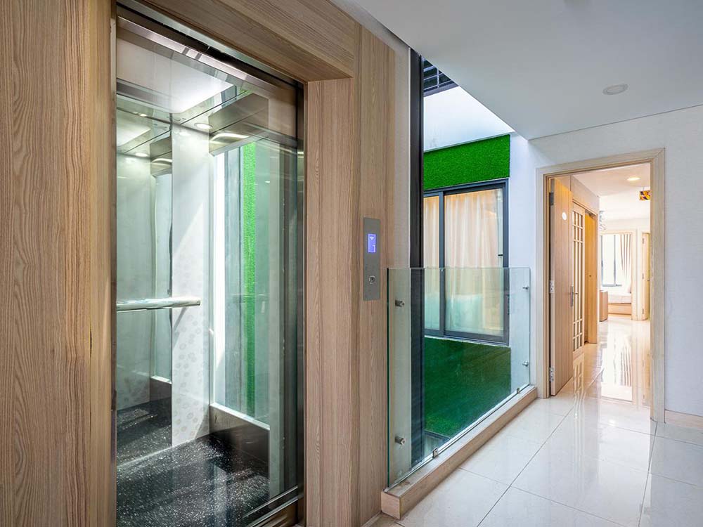 Two bedrooms serviced apartment renting on Tran Khanh Du Street, Dakao Ward