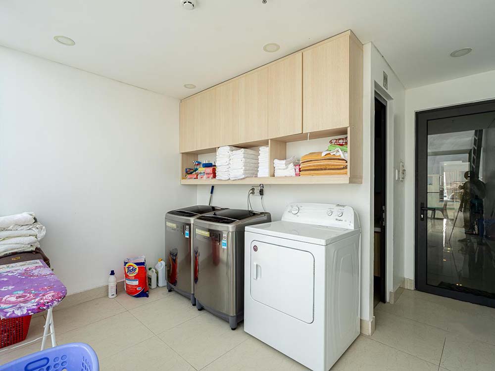 Two bedrooms serviced apartment renting on Tran Khanh Du Street, Dakao Ward