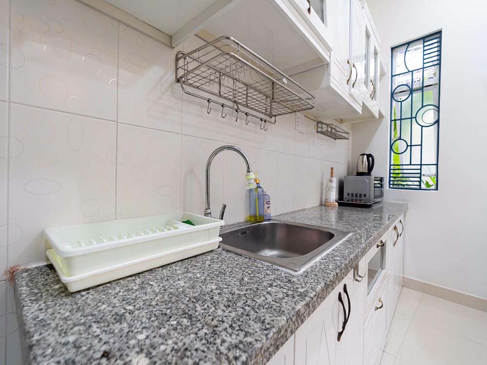Cozy serviced apartment for rent on Nguyen Van Lac Street, Binh Thanh District