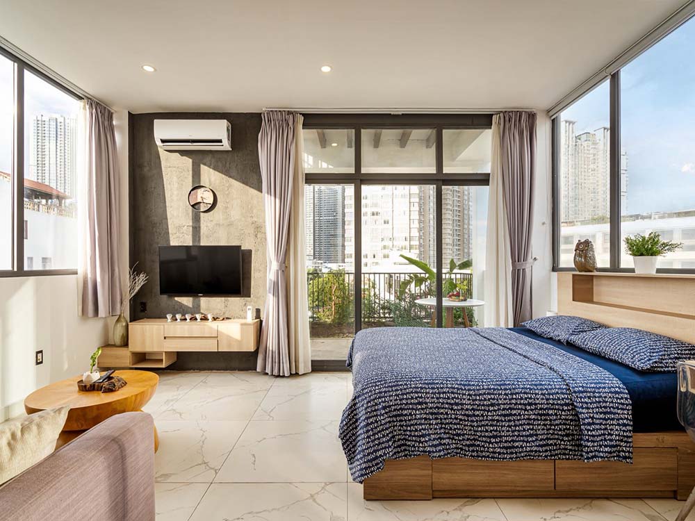 Bright-light penthouse serviced apartment for rent in Binh Thanh District Saigon