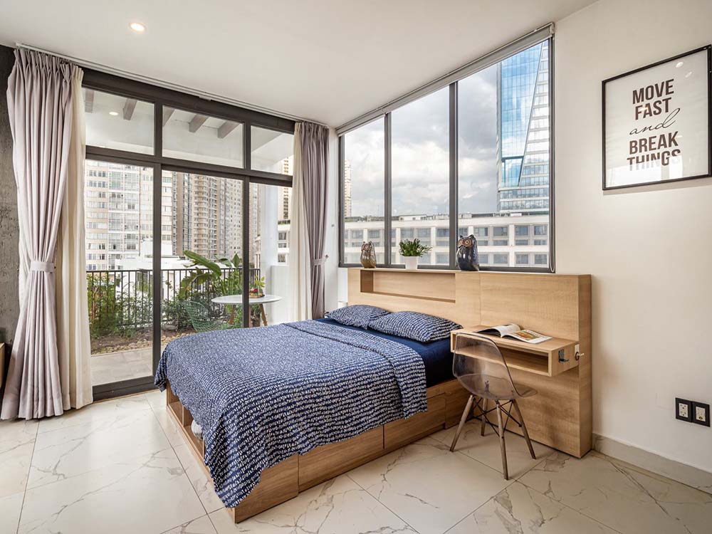 Bright-light penthouse serviced apartment for rent in Binh Thanh District Saigon