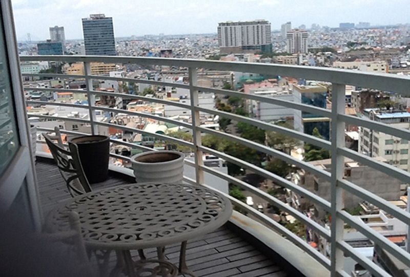 Now leasing a Luxury Apartment in Ben Thanh Luxury District 1 
