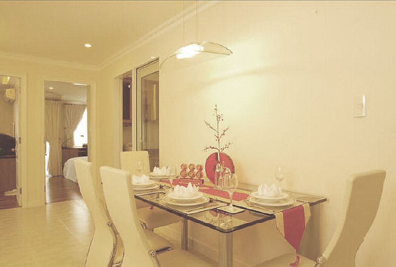 Serviced apartment for rent on Hoang Van Thu street Tan Binh District