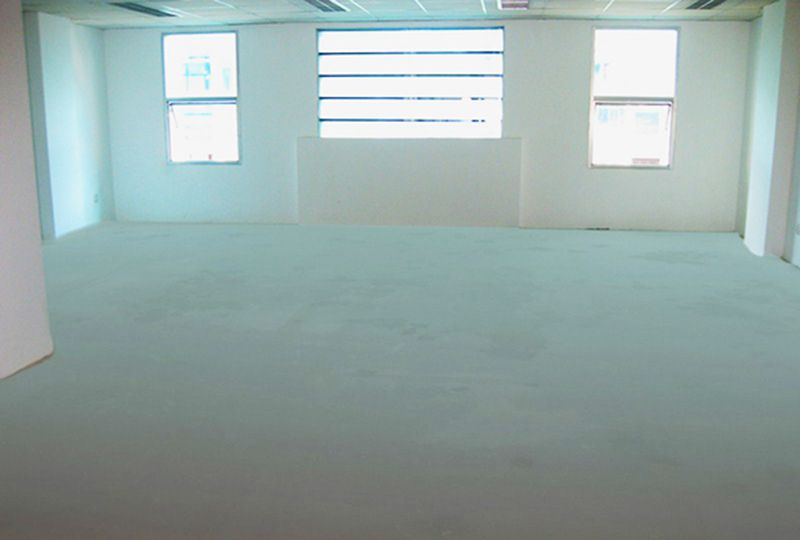Cheap office for rent on Le Thanh Ton street District 1 .
