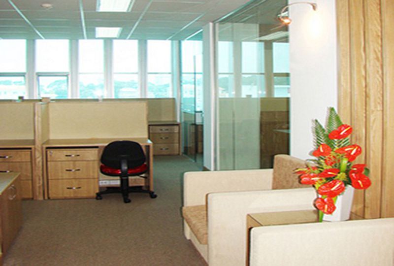 Cheap office for rent on Le Thanh Ton street District 1 .