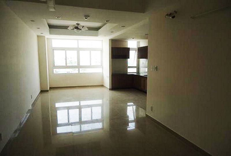 Unfurnished Apartment for rent in Phu Dat building Binh Thanh District .