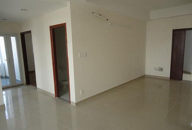 Unfurnished Apartment for rent in Phu Dat building Binh Thanh District .