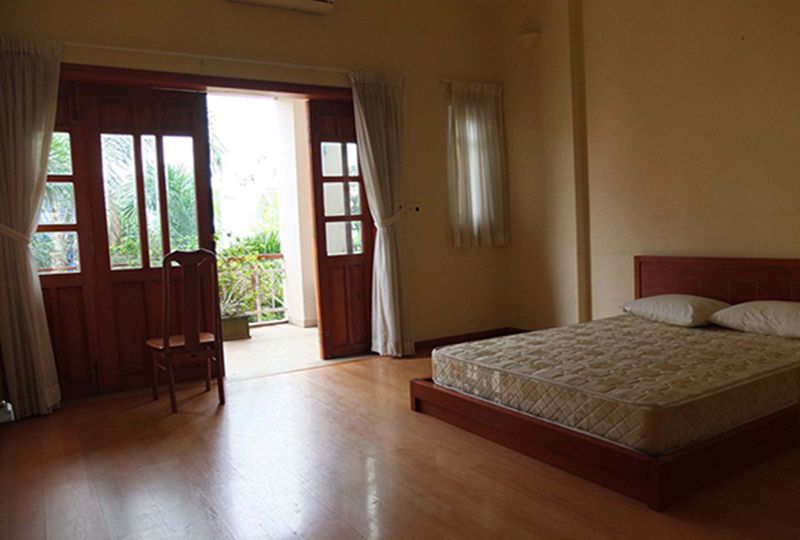 House for rent on 9th street , Binh An Ward, district 2  - Rental : 1800USD