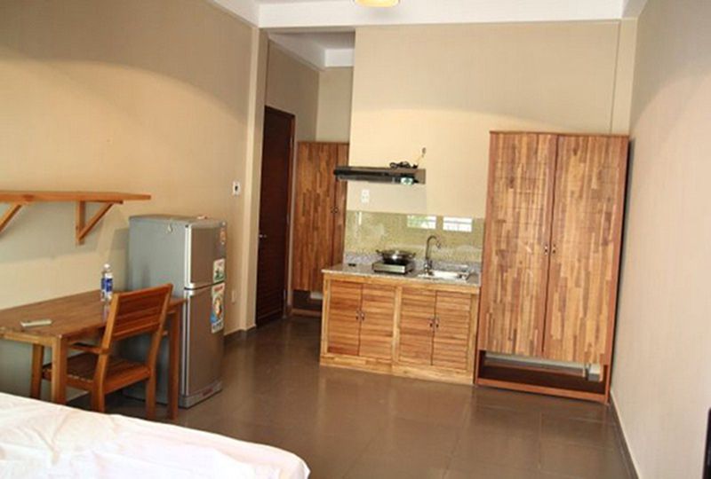 Serviced studio for rent on Tran Huy Lieu street Phu Nhuan District : 350 USD