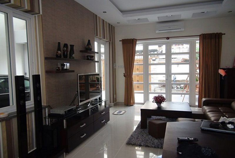 Nice villa for rent on Nguyen Thi Huynh street Phu Nhuan District