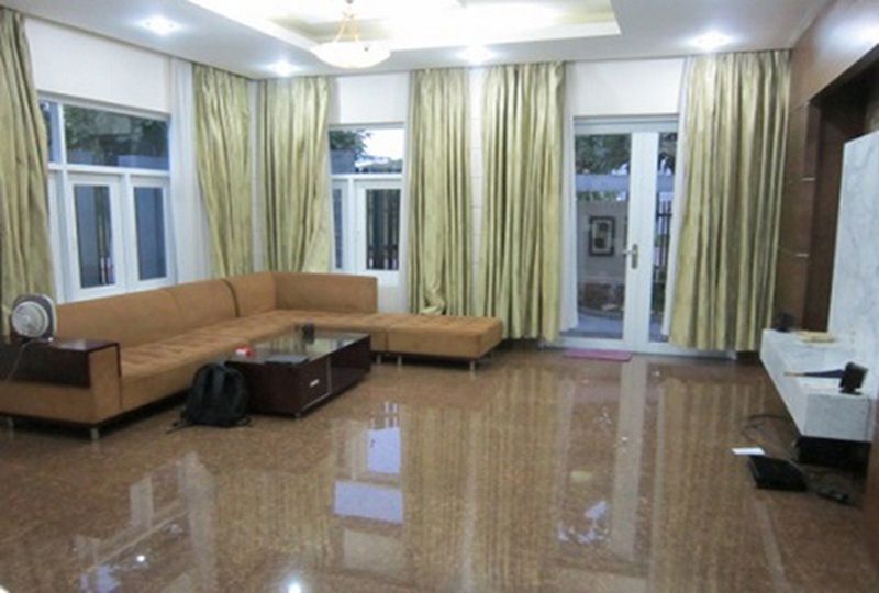 Villa for rent on Nguyen Thi Dinh street District 2 - Rental : 1400USD