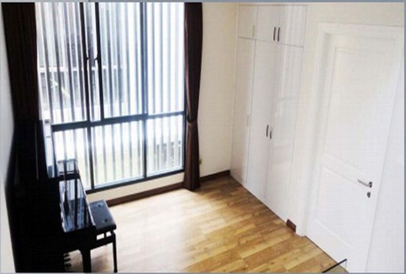 Nice Villa for rent in The Garland Family, District 9 - Rental : 1200USD ( Negotiable )