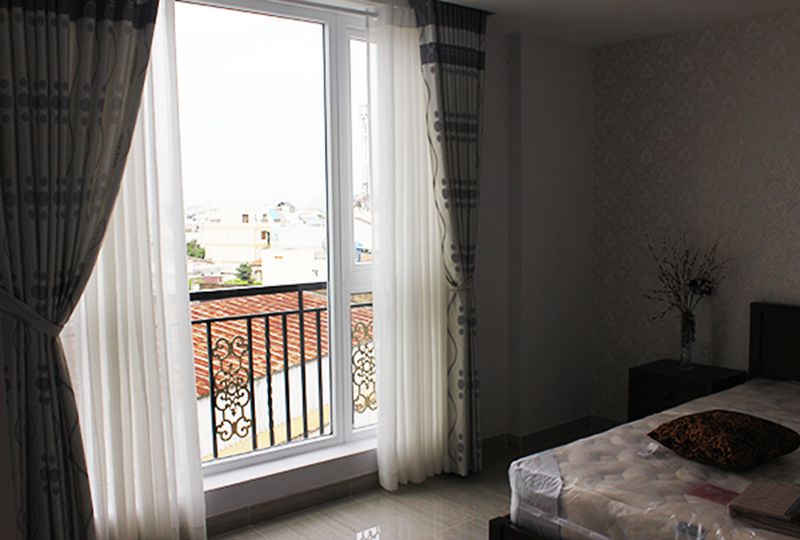 Nice serviced apartment for rent in Phu Nhuan district - Rental : 680USD