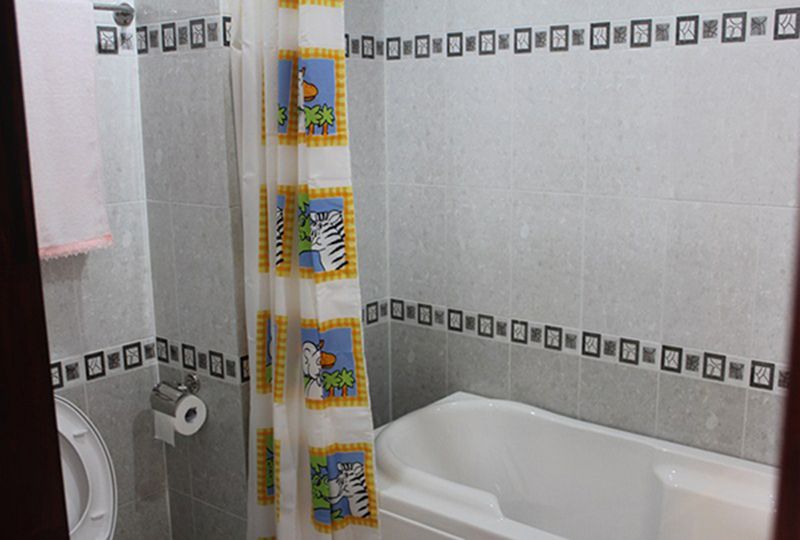 Nice serviced apartment for rent in Phu Nhuan district - Rental : 680USD