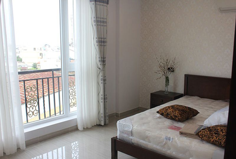 Nice serviced apartment for rent in Phu Nhuan district - Rental : 680USD