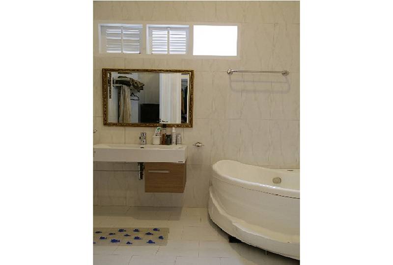 Luxury villa for rent on Pham Ngoc Thach street District 3 : 8000USD