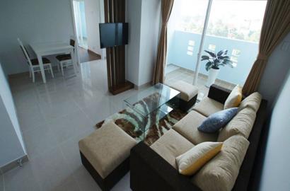 Nice serviced apartment for rent on Pham Ngu Lao street, district 1