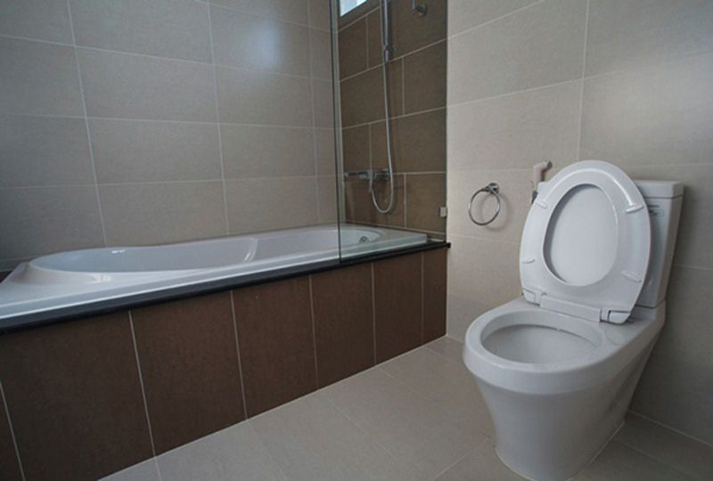 Nice serviced apartment for rent on Pham Ngu Lao street, district 1