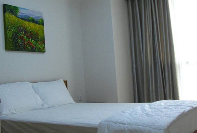 Nice apartment for rent in Sai Gon Airport Plaza Tan Binh District $1200