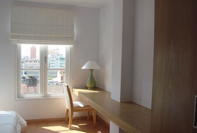 Nice Serviced apartment for rent on Le Thanh Ton street district 1