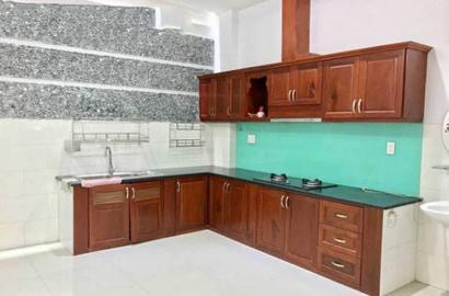 Unfurnished House on Nguyen Phuc Chu street Tan Binh district for rent