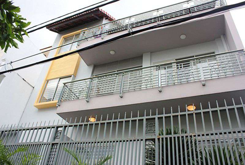 Cheap house in Thao Dien area District 2 for rent