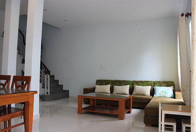 Cheap house in Thao Dien area District 2 for rent